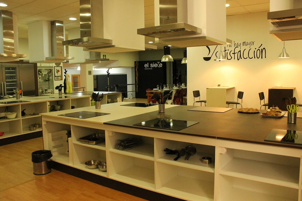 El Siete - Huele que alimenta - Foto 1