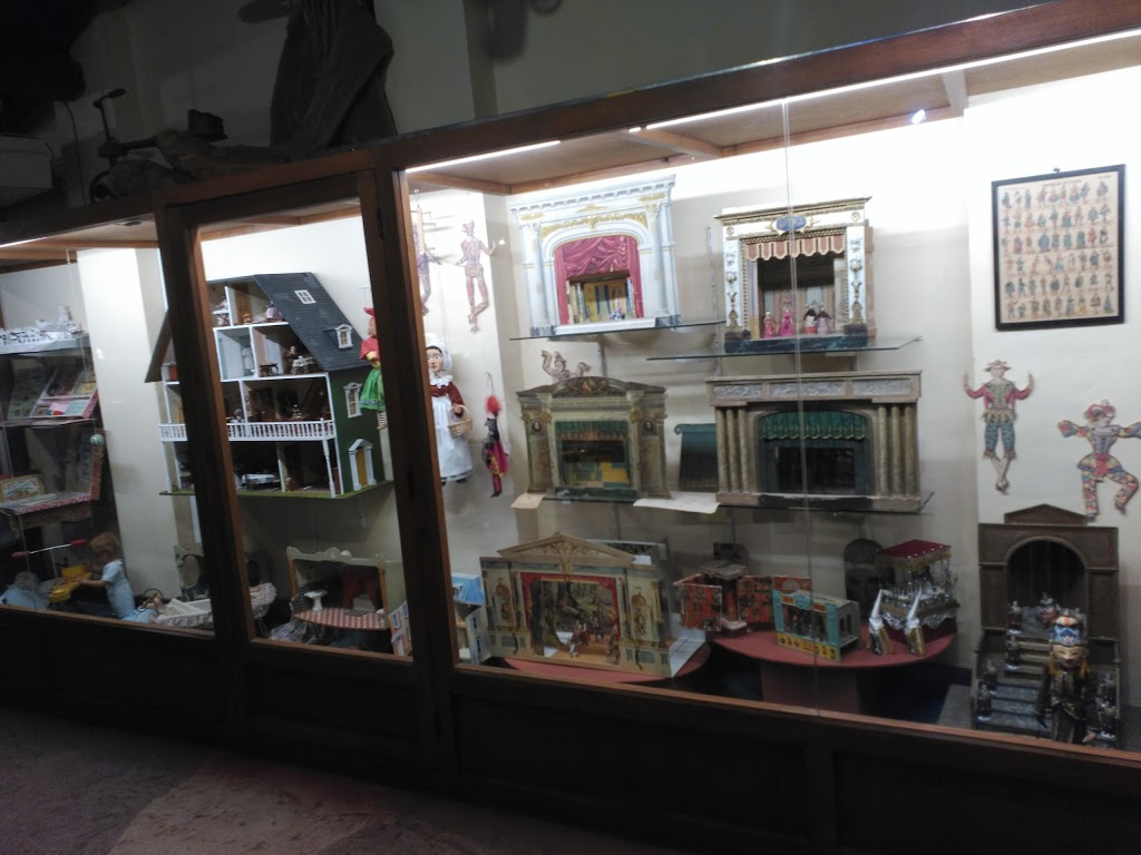 Fundación Eustaquio Castellano - Museo de juguetes - Foto 1