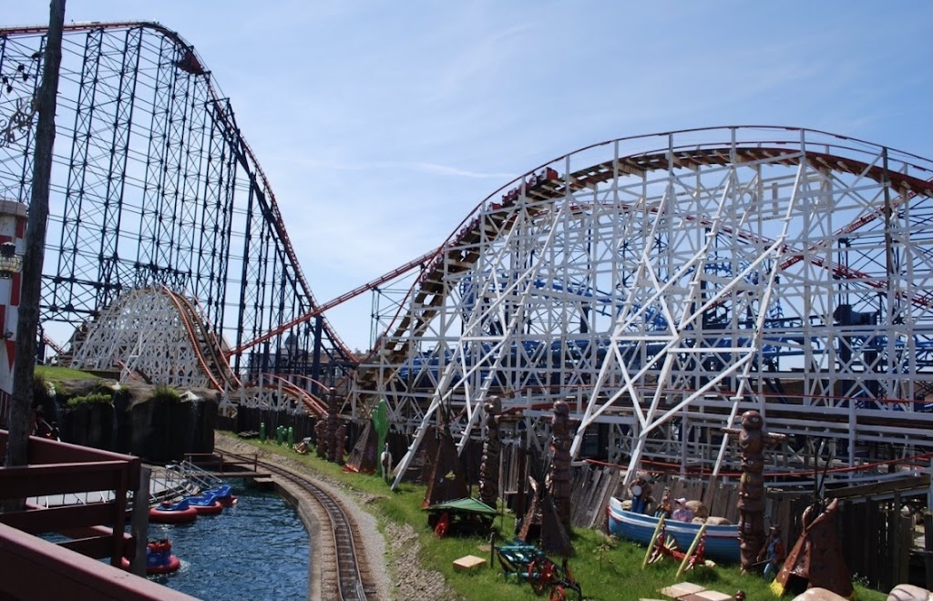 Blackpool Pleasure Beach - Foto 1