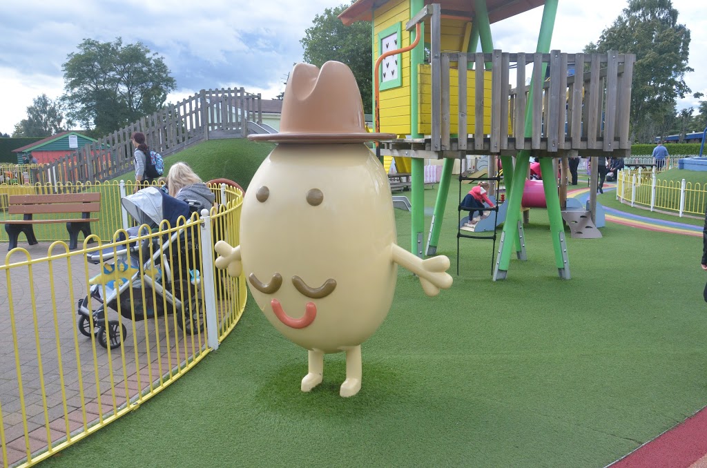 Paultons Park Home of Peppa Pig World 18