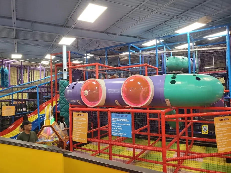 Kidsports Indoor Playground Mississauga and Children’s Birthday Party Play Place in Mississauga - Foto 4