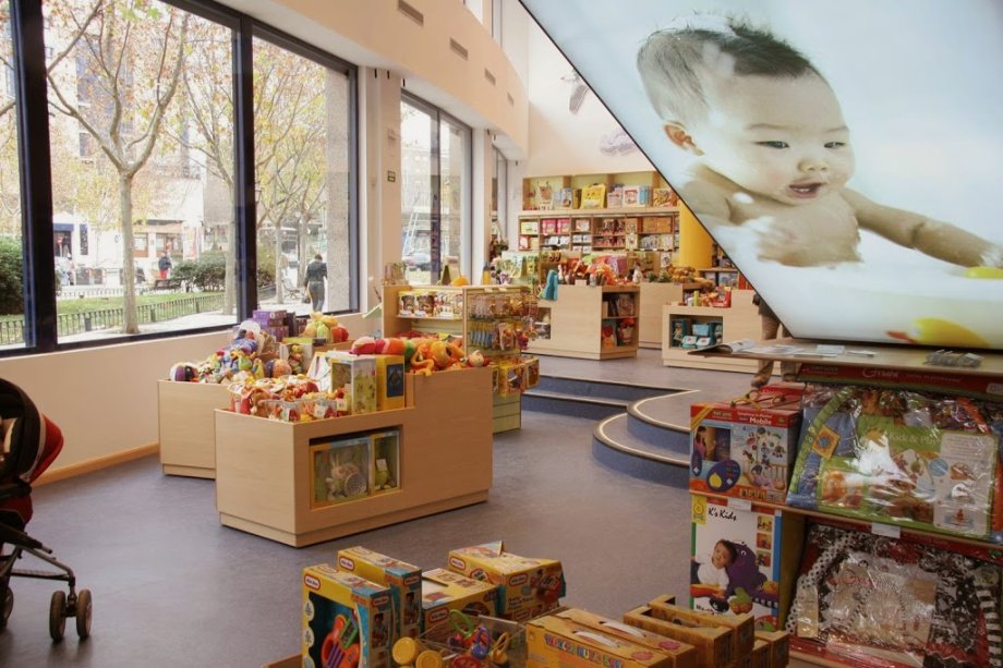Dideco Alcorcón Tienda de Juguetes y libros - Foto 2