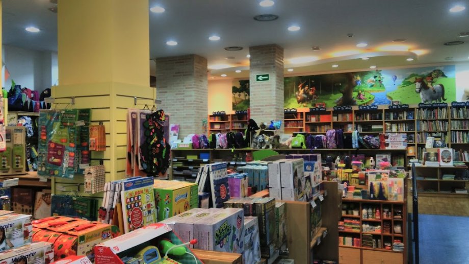 Dideco Nogales Tienda de Juguetes y libros - Foto 8