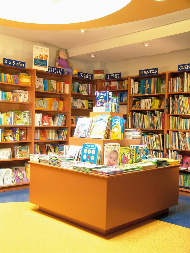 Dideco Arzobispo Cos Tienda de Juguetes y libros - Foto 1