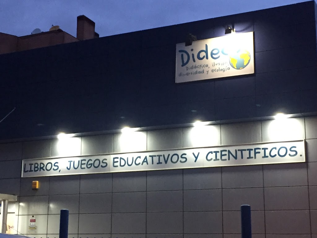 Dideco Arzobispo Cos Tienda de Juguetes y libros - Foto 1