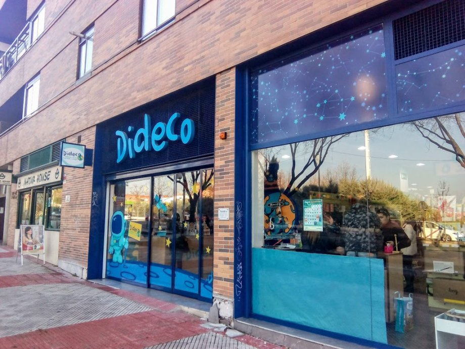 Dideco Alcobendas Tienda de Juguetes y libros - Foto 6