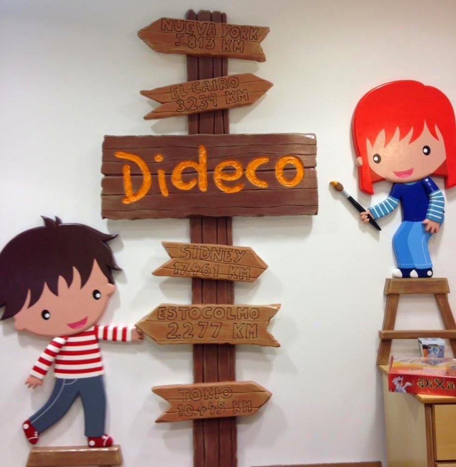 Dideco Pamplona Tienda de Juguetes y libros - Foto 5