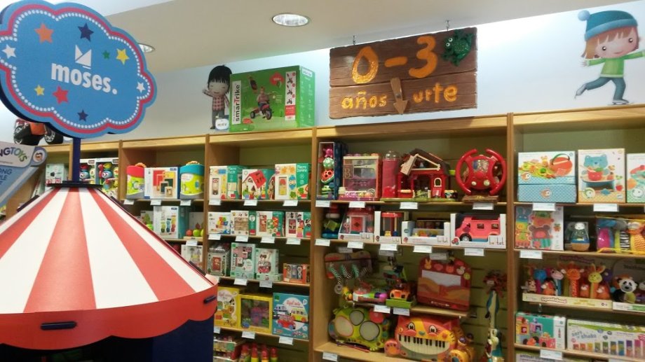 Dideco Pamplona Tienda de Juguetes y libros - Foto 11