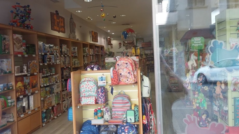 Dideco Pamplona Tienda de Juguetes y libros - Foto 15