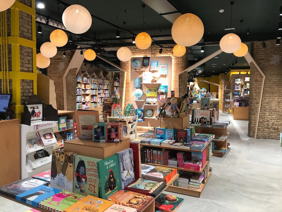 Dideco Valencia Tienda de Juguetes y libros - Foto 8