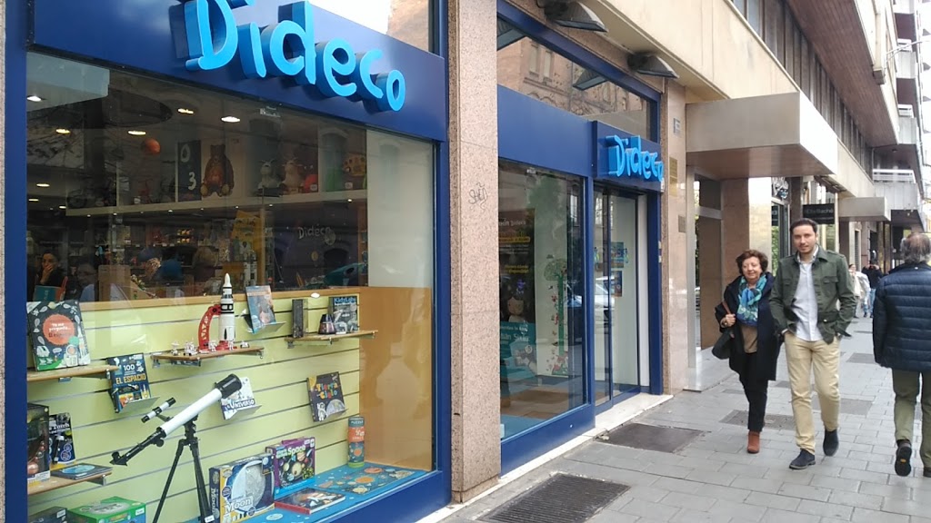 Dideco Valladolid Tienda de Juguetes y libros - Foto 1