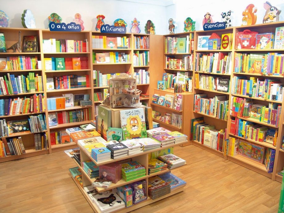 Dideco Pozuelo Tienda de juguetes y libros - Foto 3