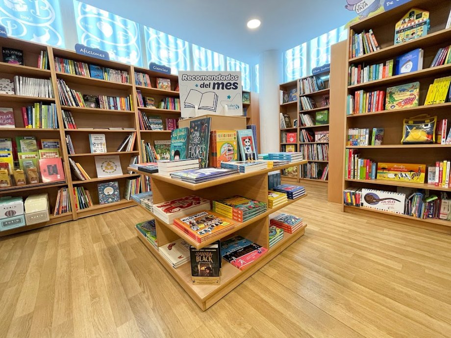 Dideco Pozuelo Tienda de juguetes y libros - Foto 9