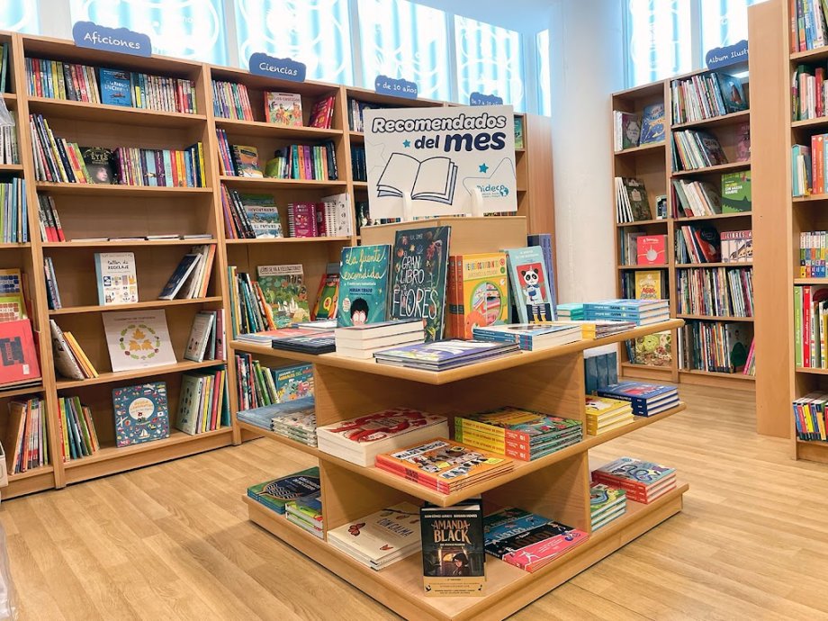 Dideco Pozuelo Tienda de juguetes y libros - Foto 11