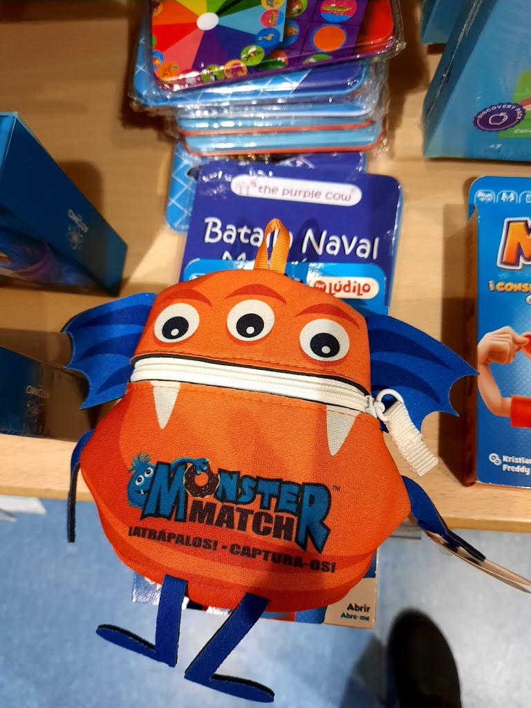 Dideco Majadahonda Tienda de Juguetes y libros - Foto 12