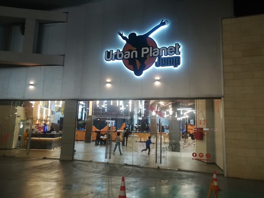 Urban Planet: Trampoline Park 4