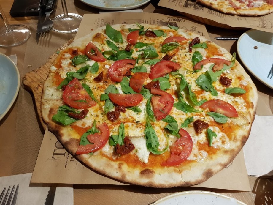 Restaurante Pizzería COMES - Foto 18