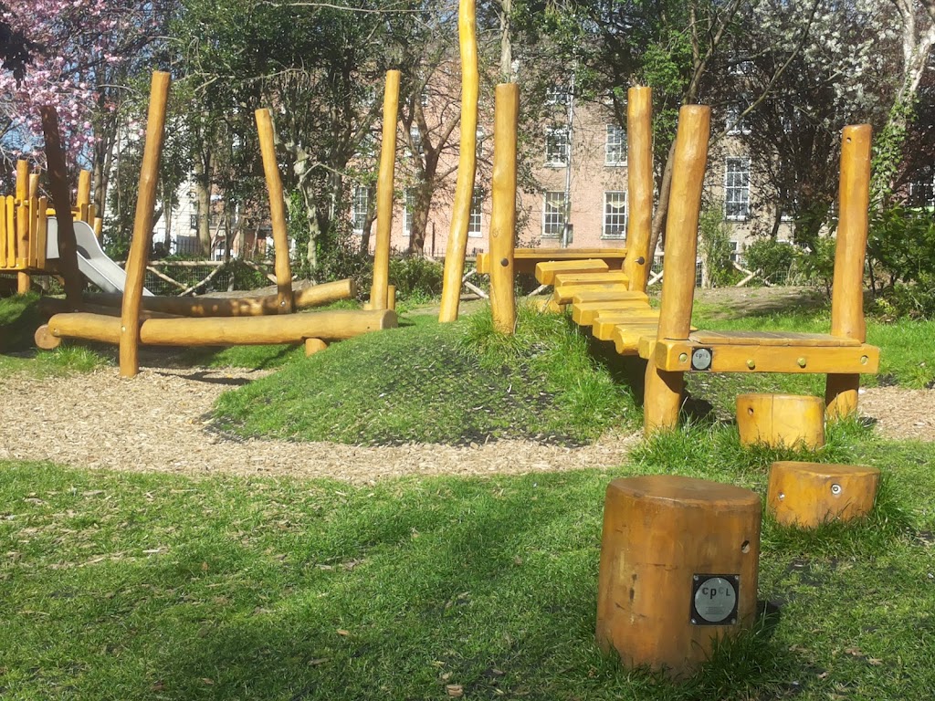 Merrion Square Playground 18