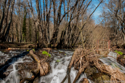 Parque infantil del paseo fluvial de Maceda 1