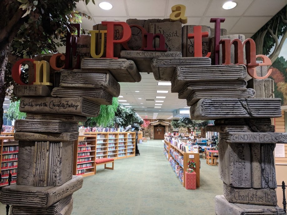 The John P. Holt Brentwood Library - Foto 11