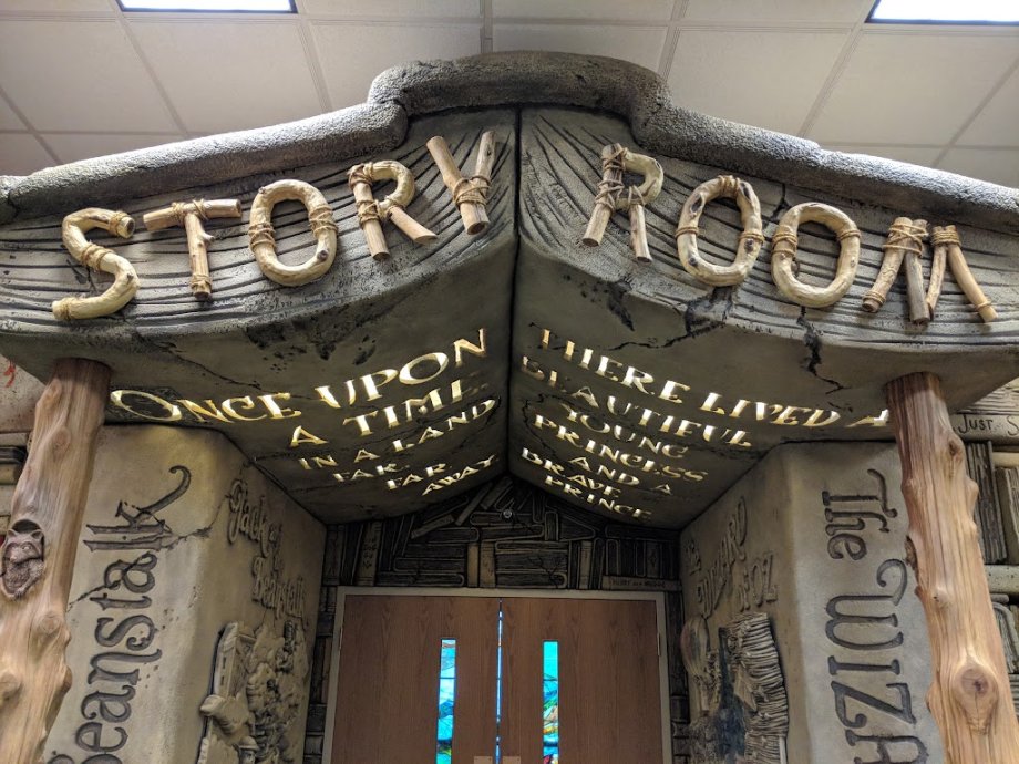 The John P. Holt Brentwood Library - Foto 14