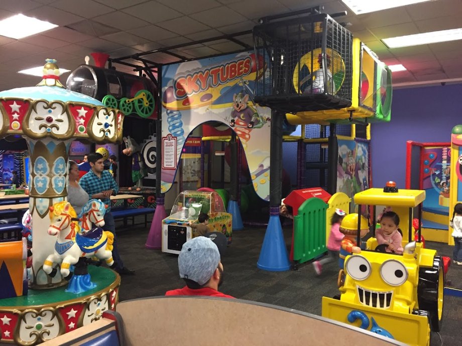 Chuck E. Cheese's San Agustin - Foto 16