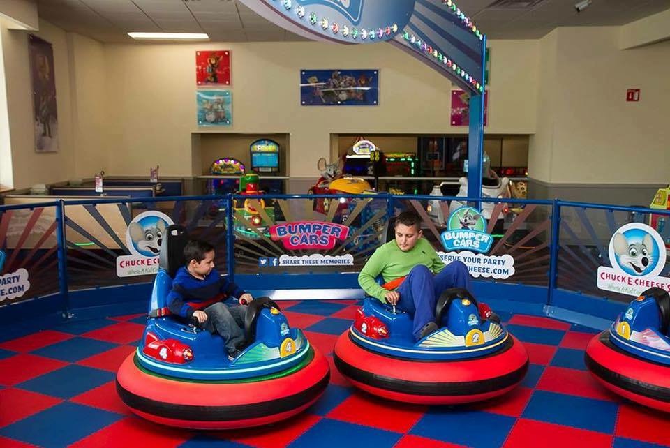 Chuck E. Cheese's - Foto 1