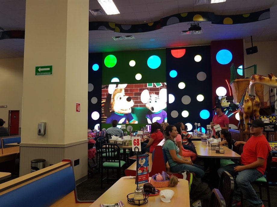 Chuck E. Cheese's - Foto 13