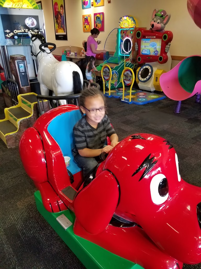 Chuck E. Cheese's - Foto 1