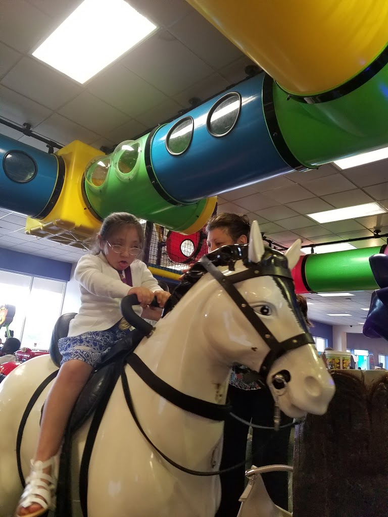 Chuck E. Cheese's - Foto 9