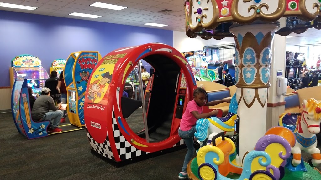 Chuck E. Cheese's - Foto 1