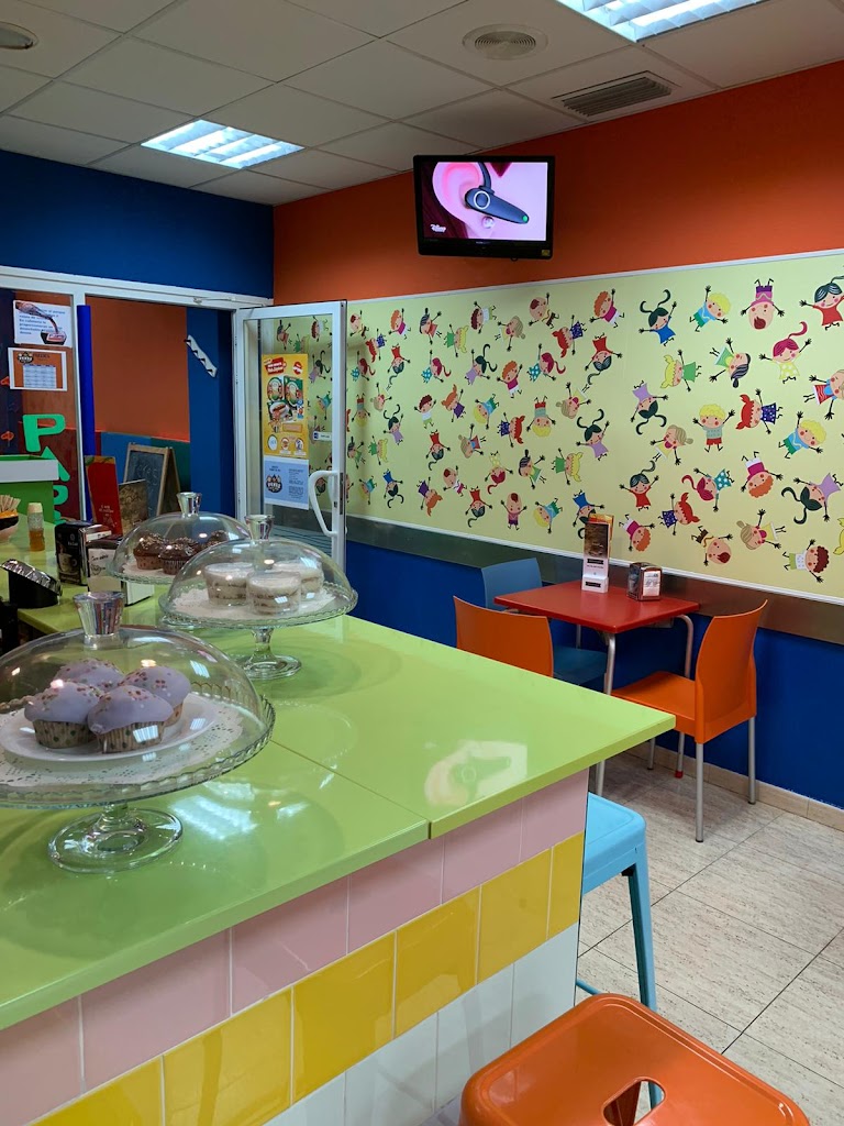 Pekes Play Café Parque de Bolas - Foto 7