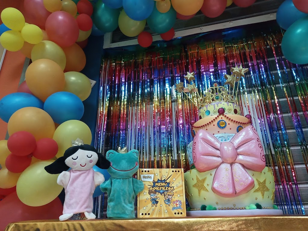 Pekes Play Café Parque de Bolas 6