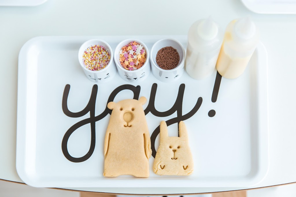 White and the Bear - Foto 1