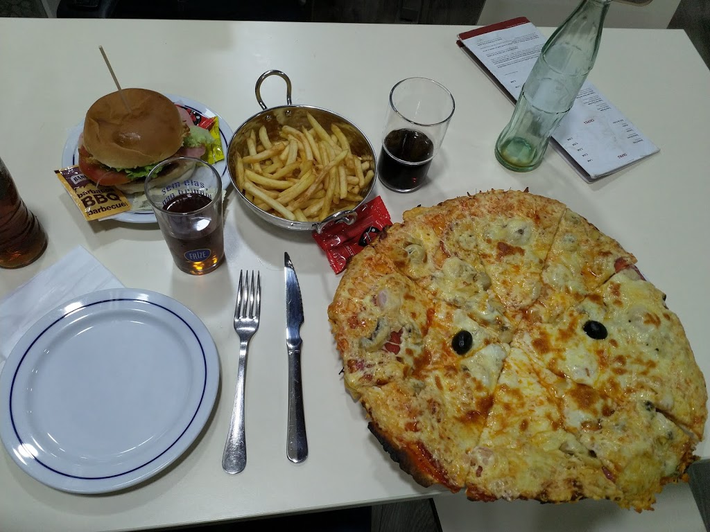 Pizzaria Vila D'Artes (Luisa Cunha & Salvador Gonçalves, Lda.) - Foto 1