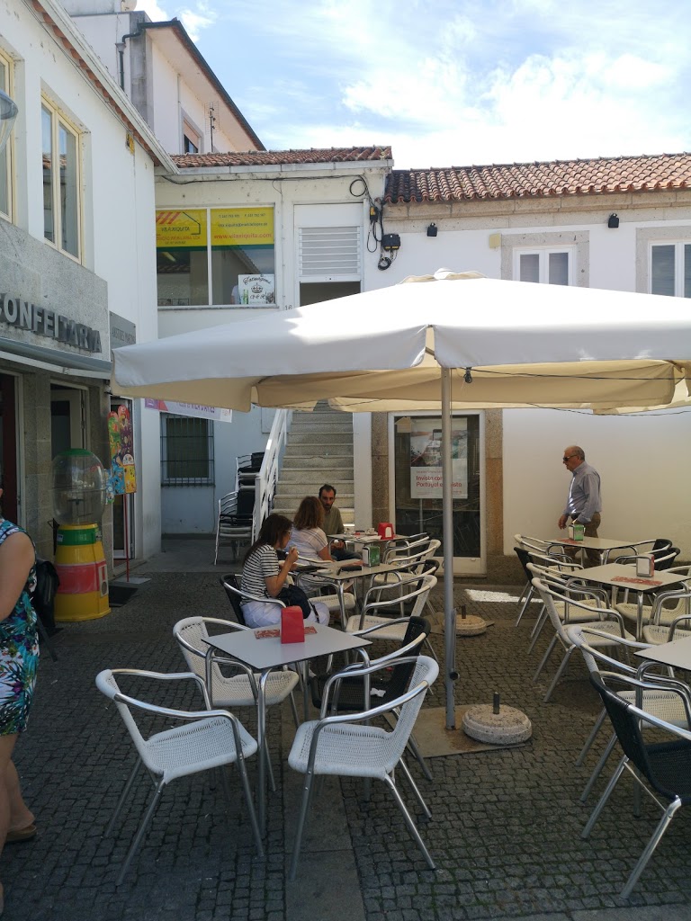 Pizzaria Vila D'Artes (Luisa Cunha & Salvador Gonçalves, Lda.)