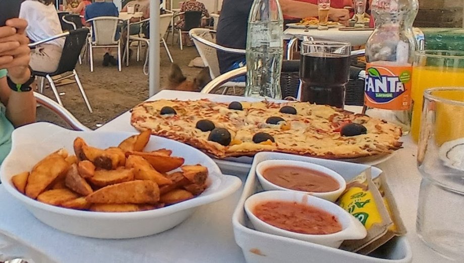 Pizzaria Vila D'Artes (Luisa Cunha & Salvador Gonçalves, Lda.) - Foto 9