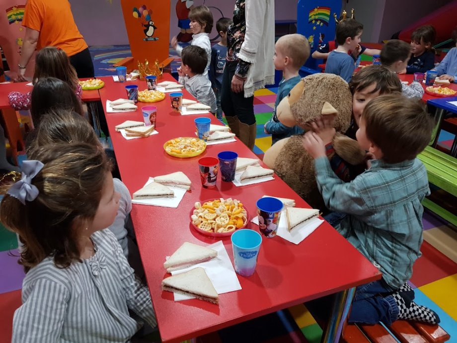 Ludoteca Mundo Mágico - Foto 12