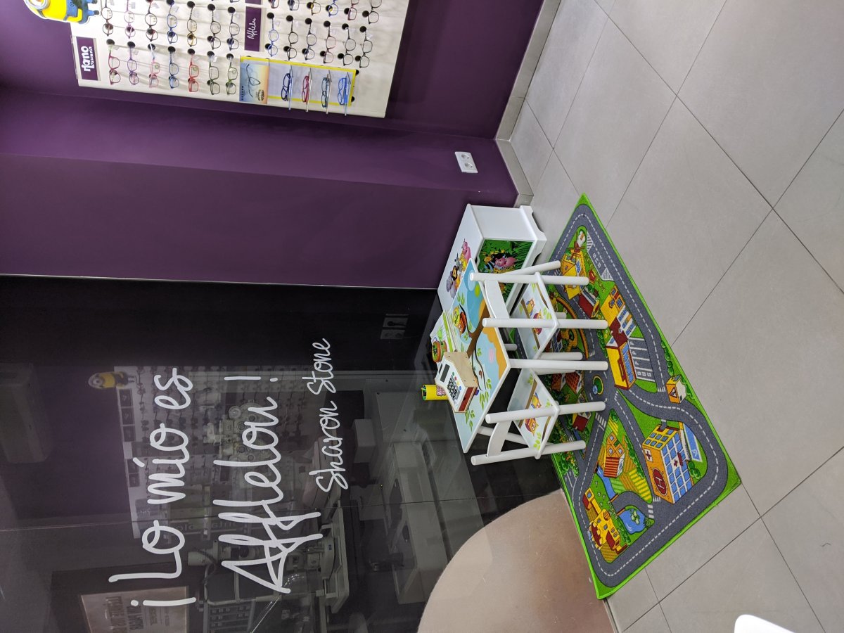 Alain Afflelou Óptico 2