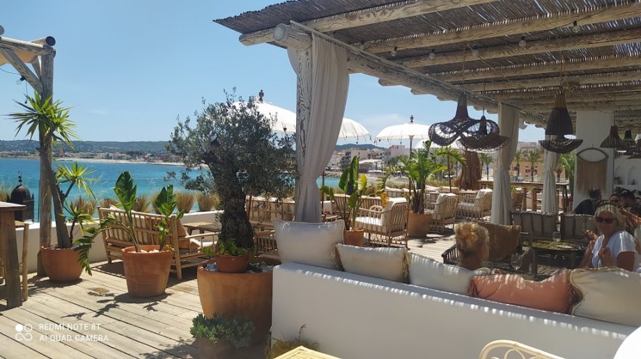 The Beach House Beach Club & Rooftop - Foto 16