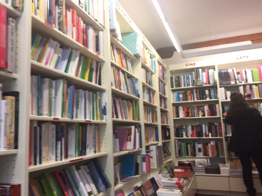 Librería Diógenes - Foto 7