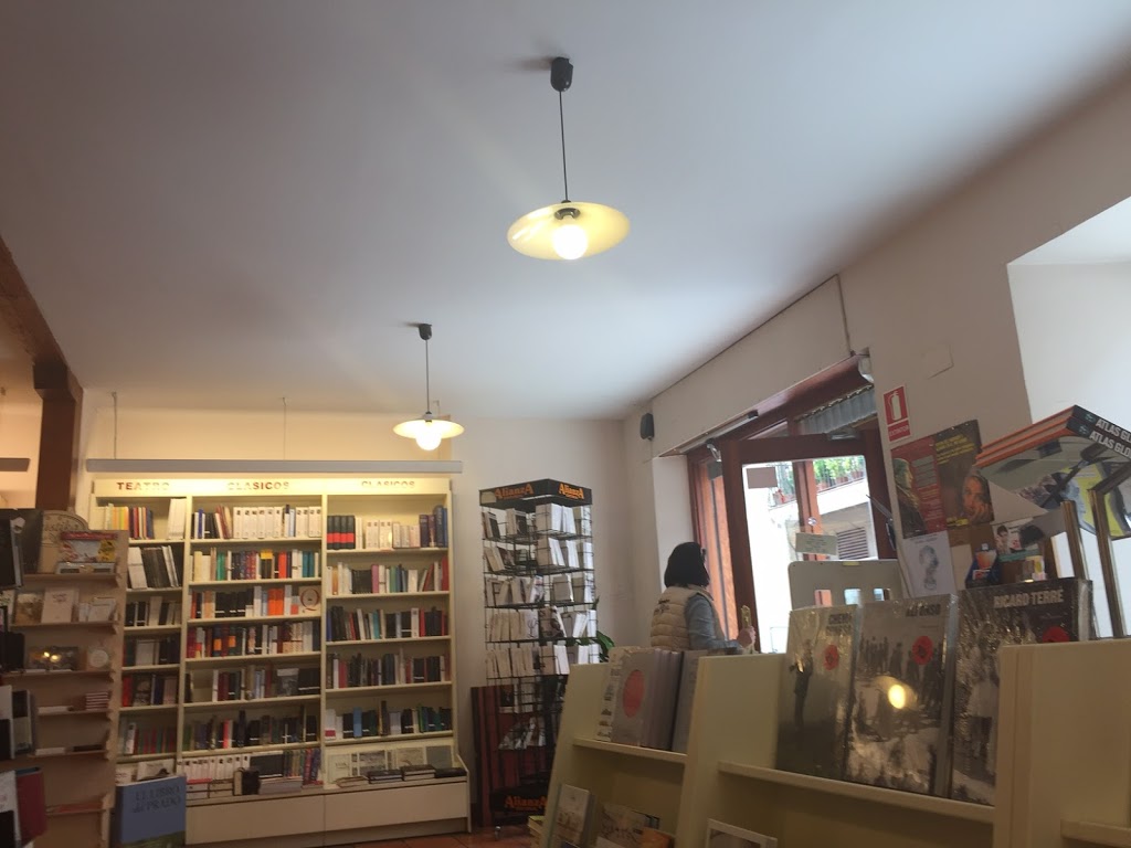 Librería Diógenes - Foto 1