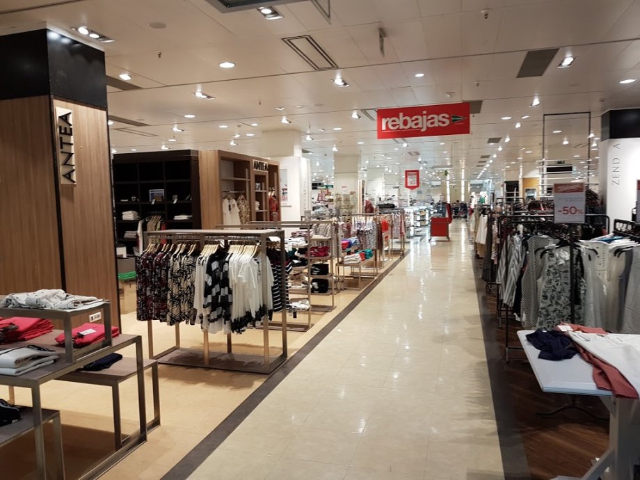 Centro Comercial Ferial Plaza - Foto 9