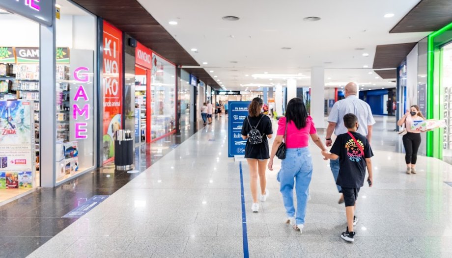 Centro Comercial Ferial Plaza - Foto 14
