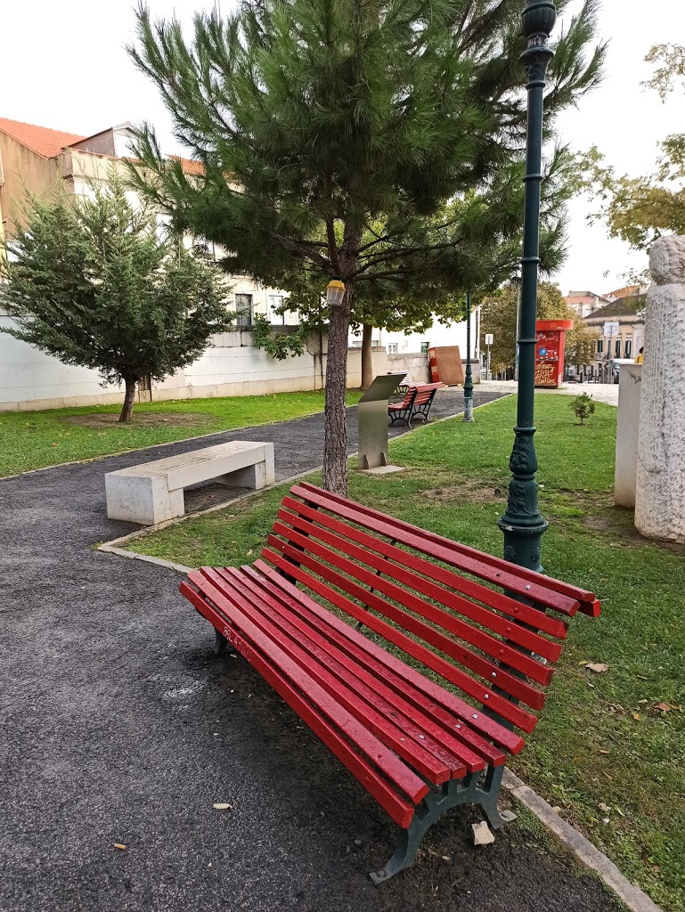 Jardim Da Paz (Jardim Maria Lourdes Pintassilgo) - Foto 4