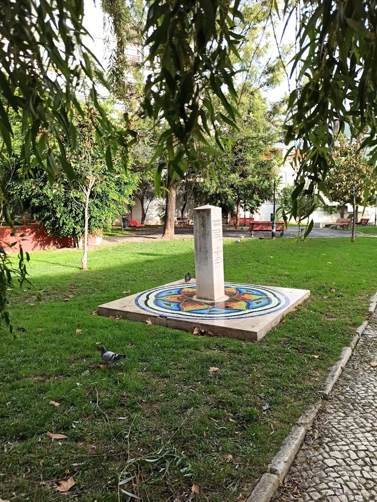 Jardim Da Paz (Jardim Maria Lourdes Pintassilgo) - Foto 5