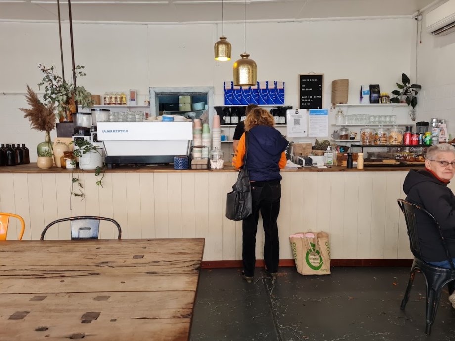 Hometown Cafe Lithgow - Foto 18