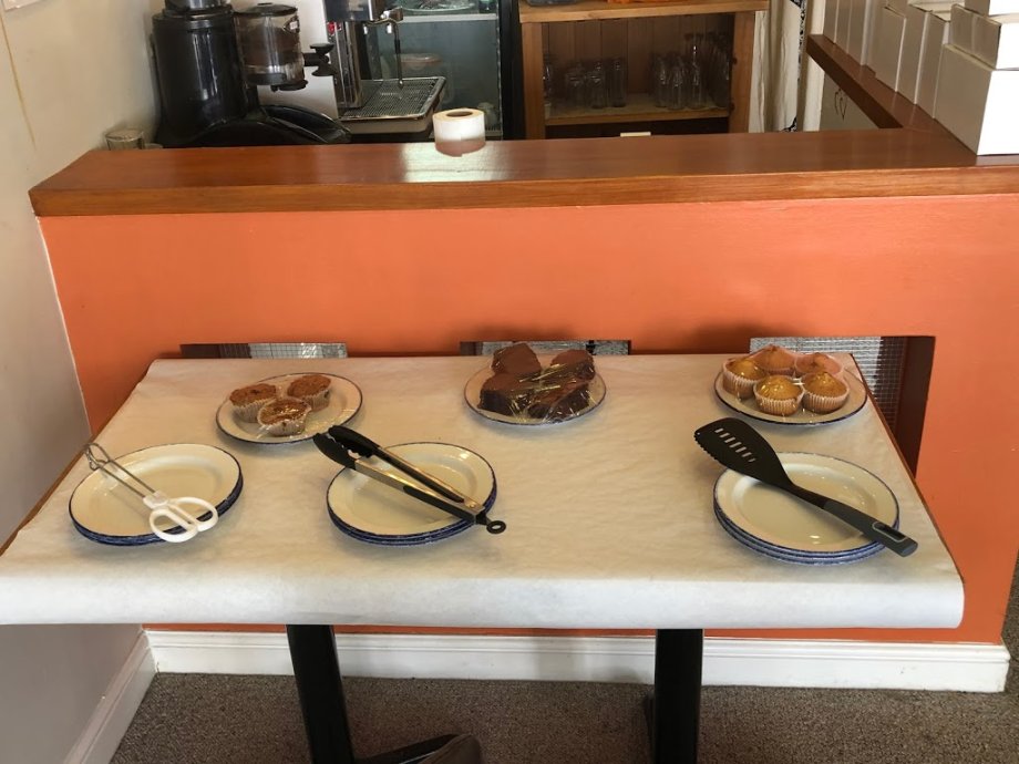 Coffee, Cake & Curiosities Café - Foto 2