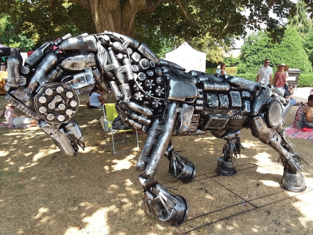 Woking Park Playground - Foto 1