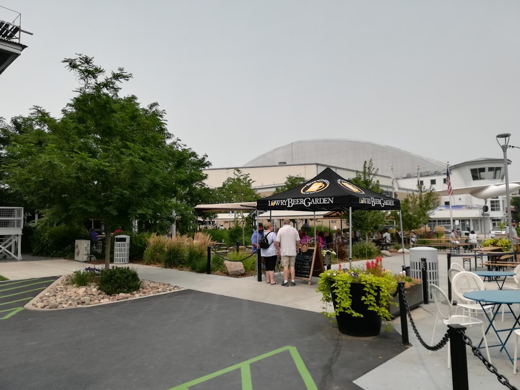 Lowry Beer Garden - Foto 1